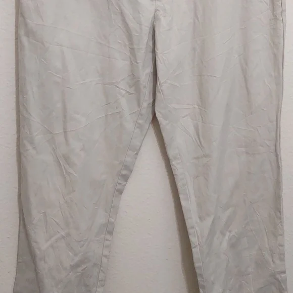 NWT URBAN OUTFITTERS KHAKI SIZE 32 - Picture 5 of 6